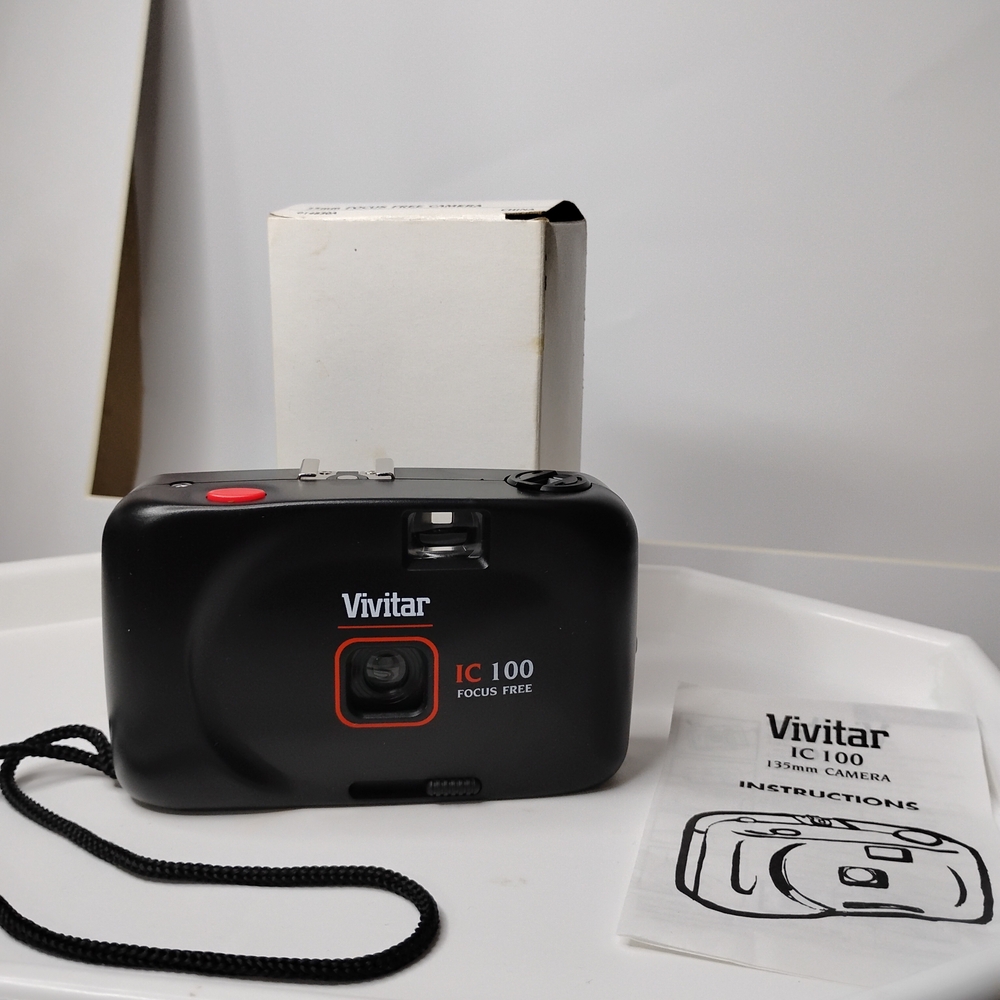 Vivitar IC 100 Black 35mm Film Camera